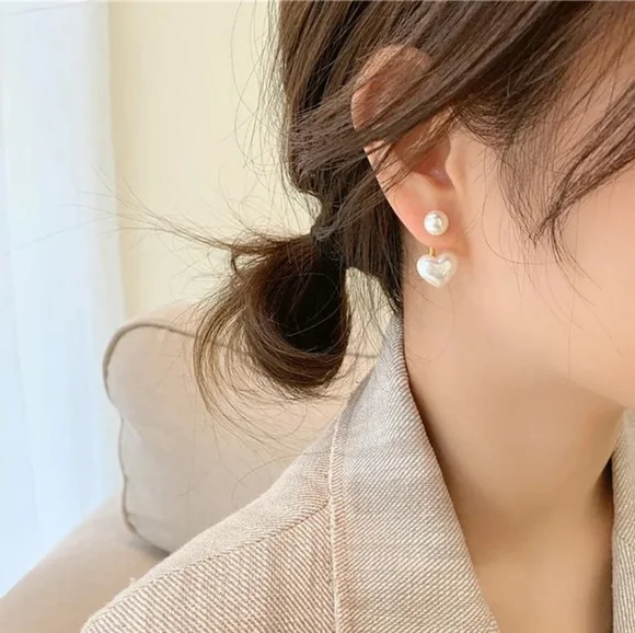 Pearl Heart Earrings - Picture 3 of 6